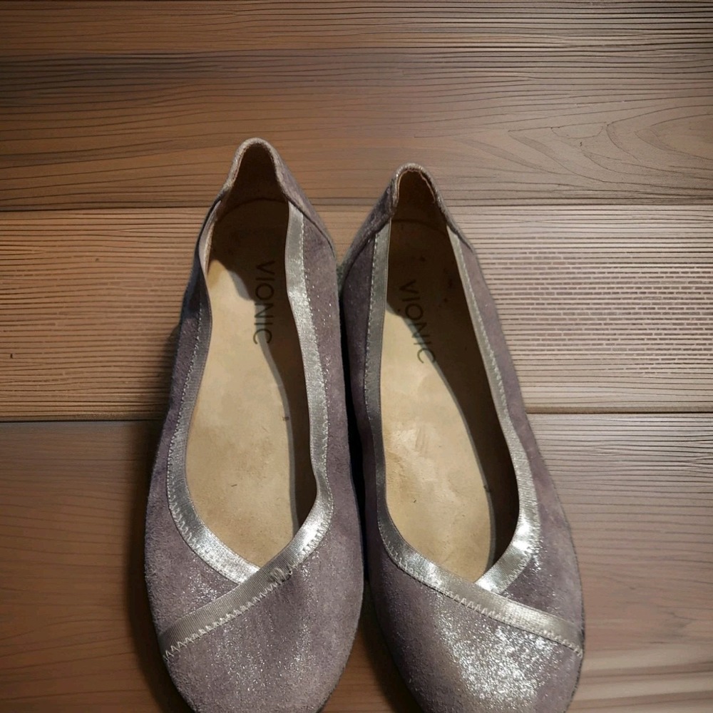 Vionic Spark Caroll Ballet Flats Metallic Pewter/Lavender Women Sz6 Leather Y2K